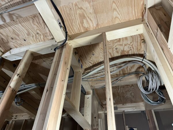 天井の電気配線、生活動線を考慮